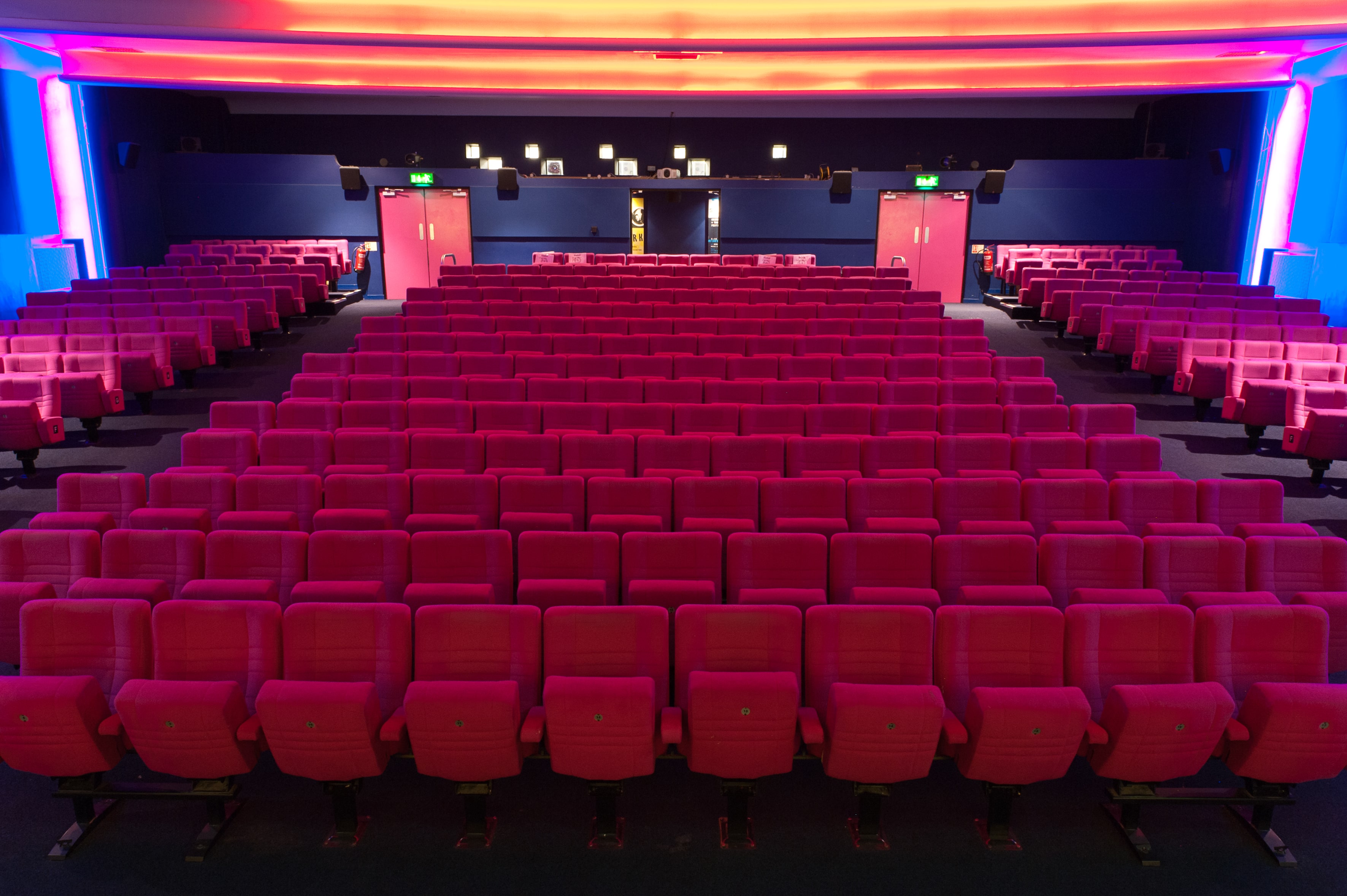 broadway-donates-cinema-seats-to-nottingham-arts-theatre-broadway