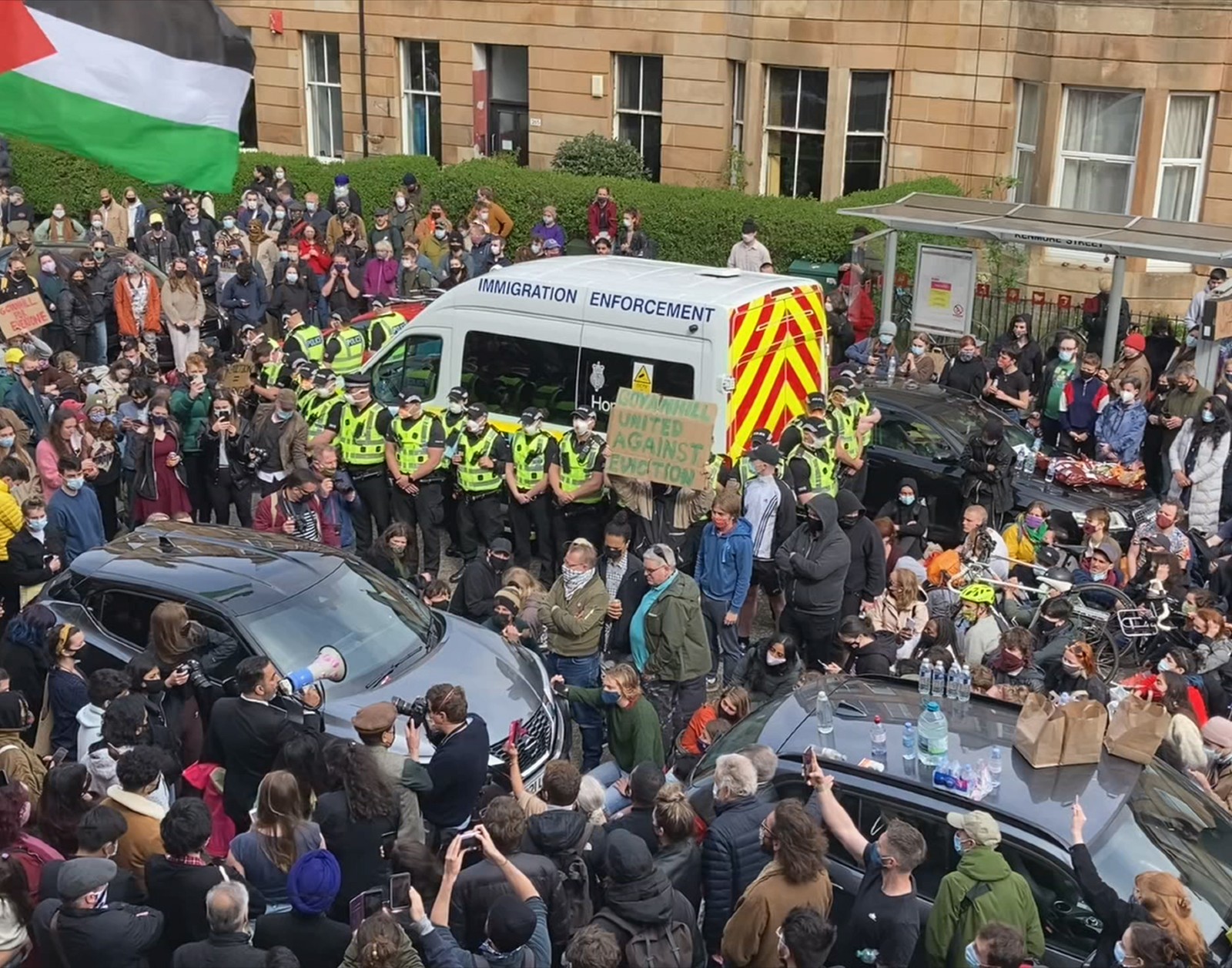 Everybody to Kenmure Street image