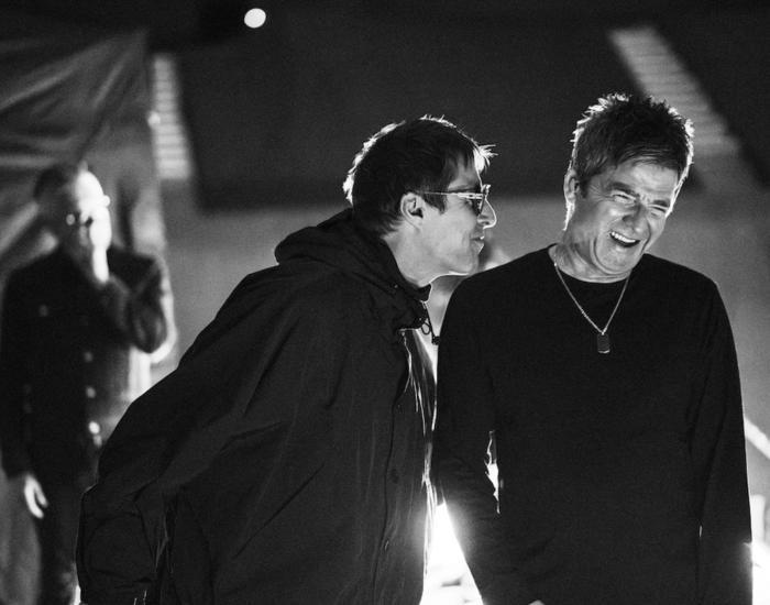 Oasis: Don't Look Back in Anger image